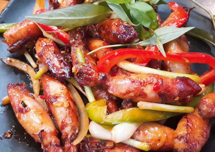 mực chiên nước mắm