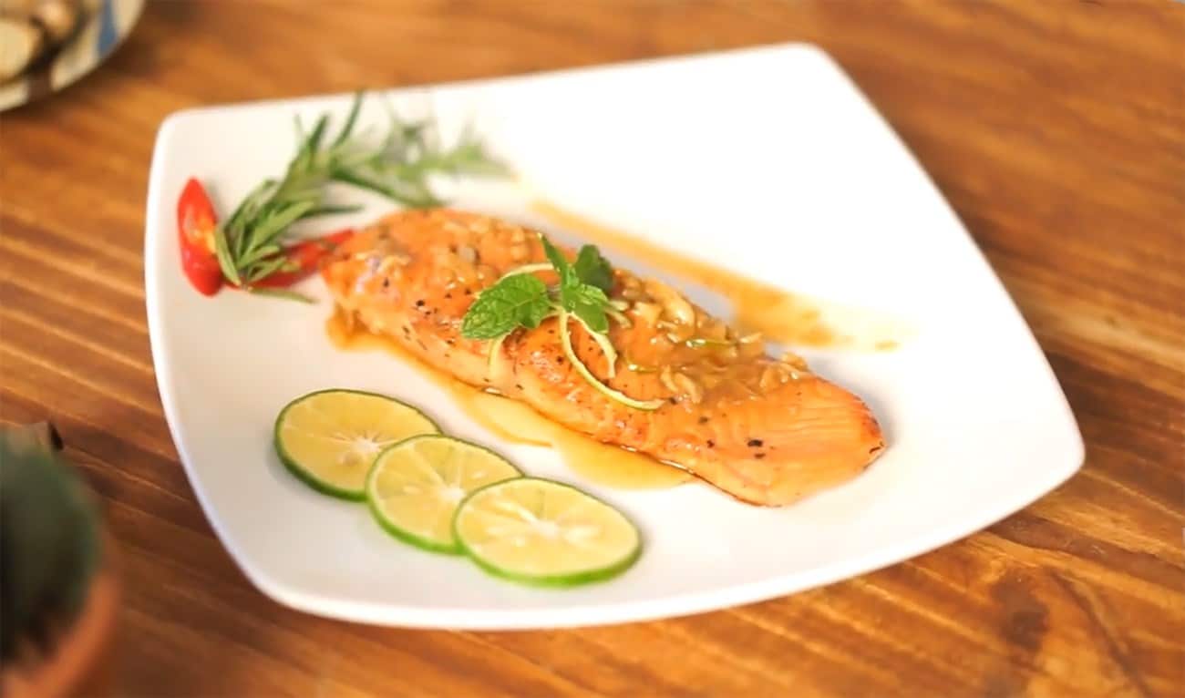 cá hồi sốt kem chanh