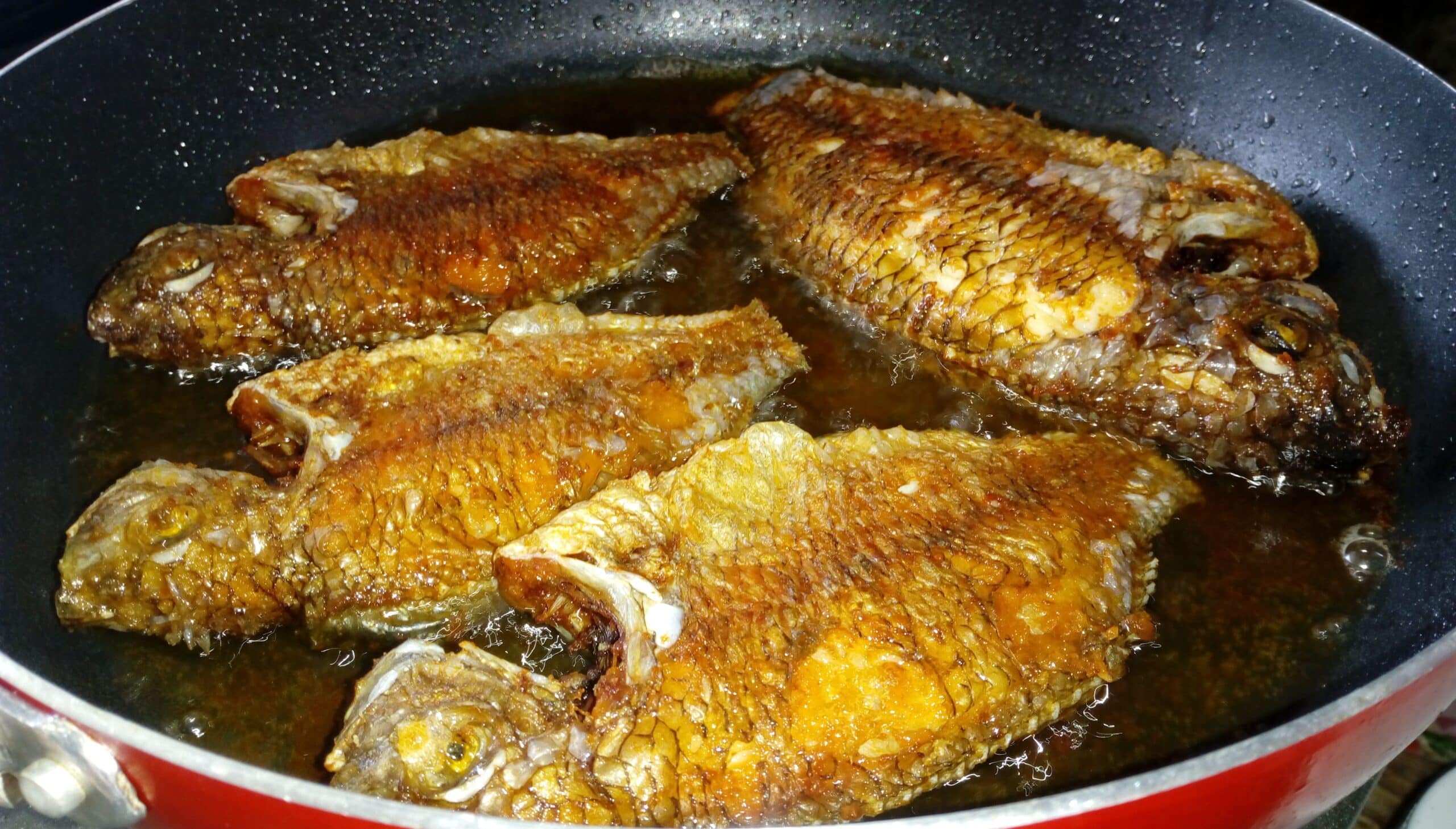 cá rô phi chiên xù