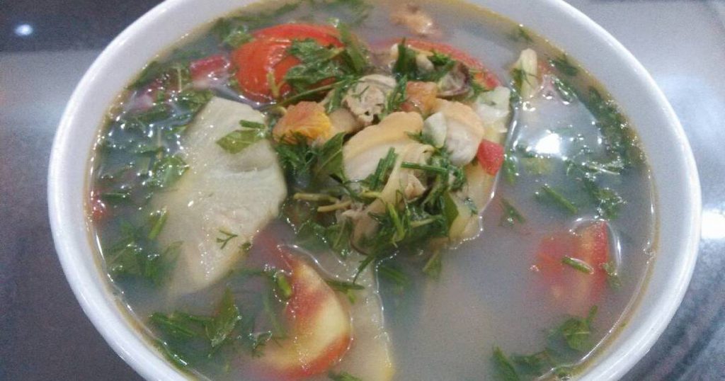 canh trai nấu chua