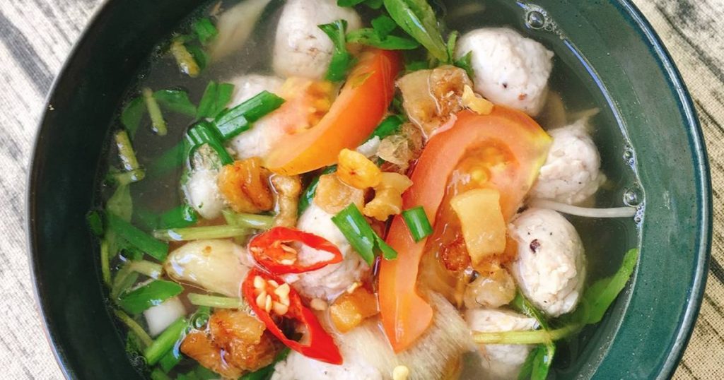 canh chua chả cá thác thác