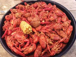 cách làm tôm hùm đất sốt cay