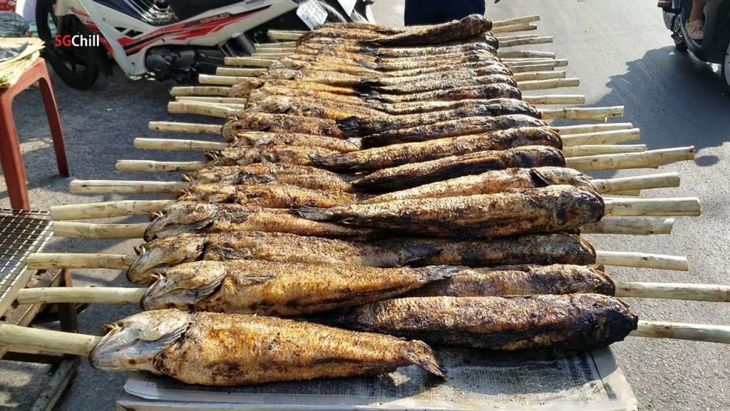 cá lóc nướng mía