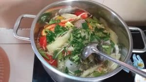 cá cam nấu canh chua