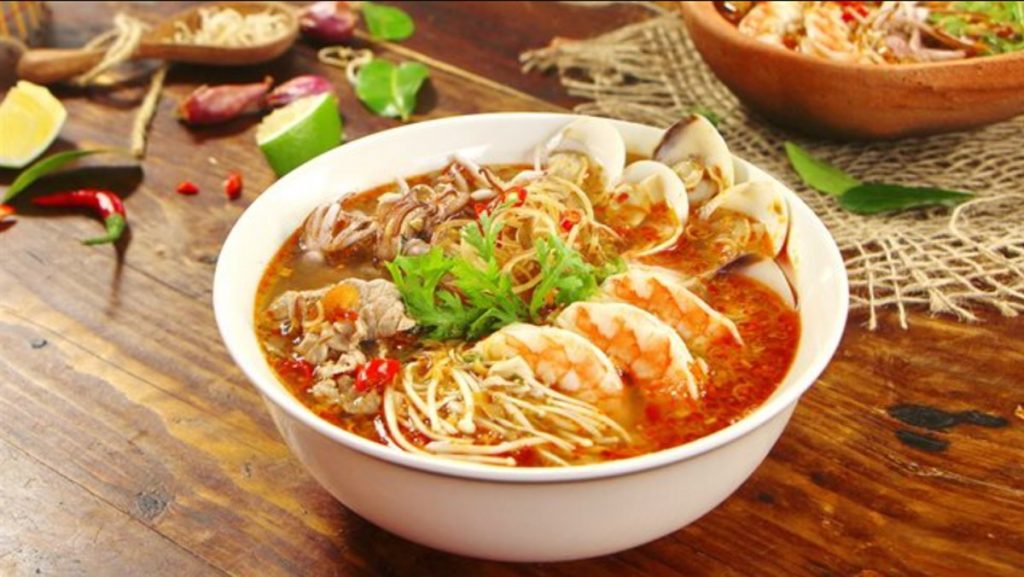 bún thá hải sản